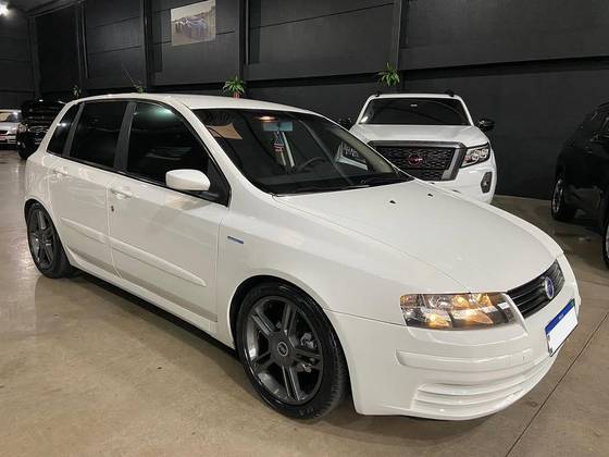 FIAT STILO 1.8 MPI 8V FLEX 4P MANUAL